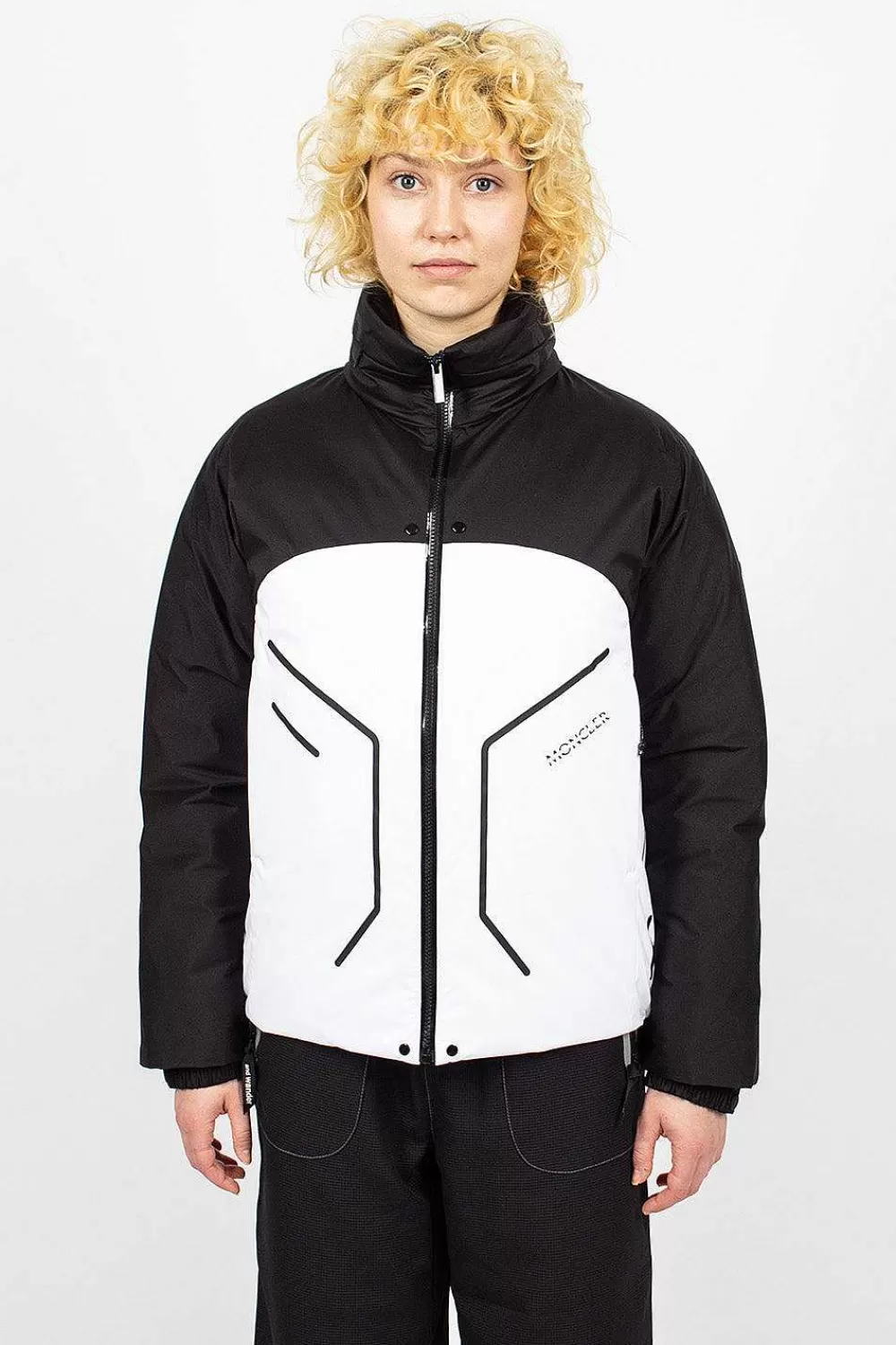 Moncler Barbat Down Jacket Black/White | Outerwear