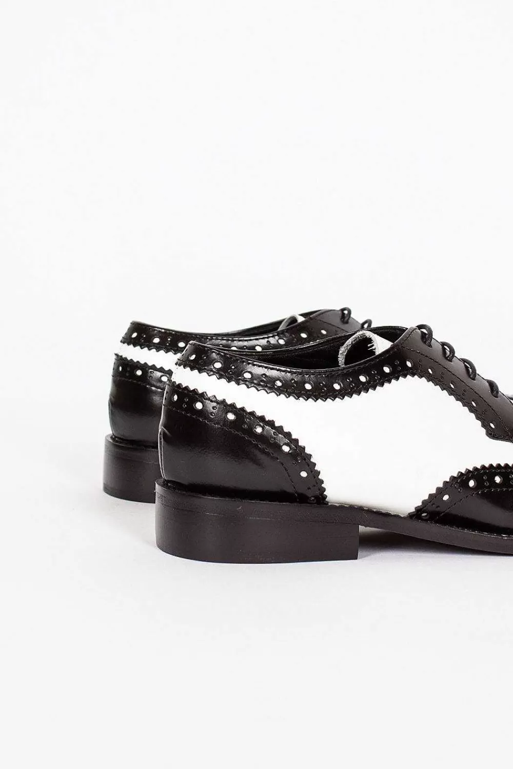 Comme Des Garçons Comme Des Garçons Leather Brogue Black And White | Shoes