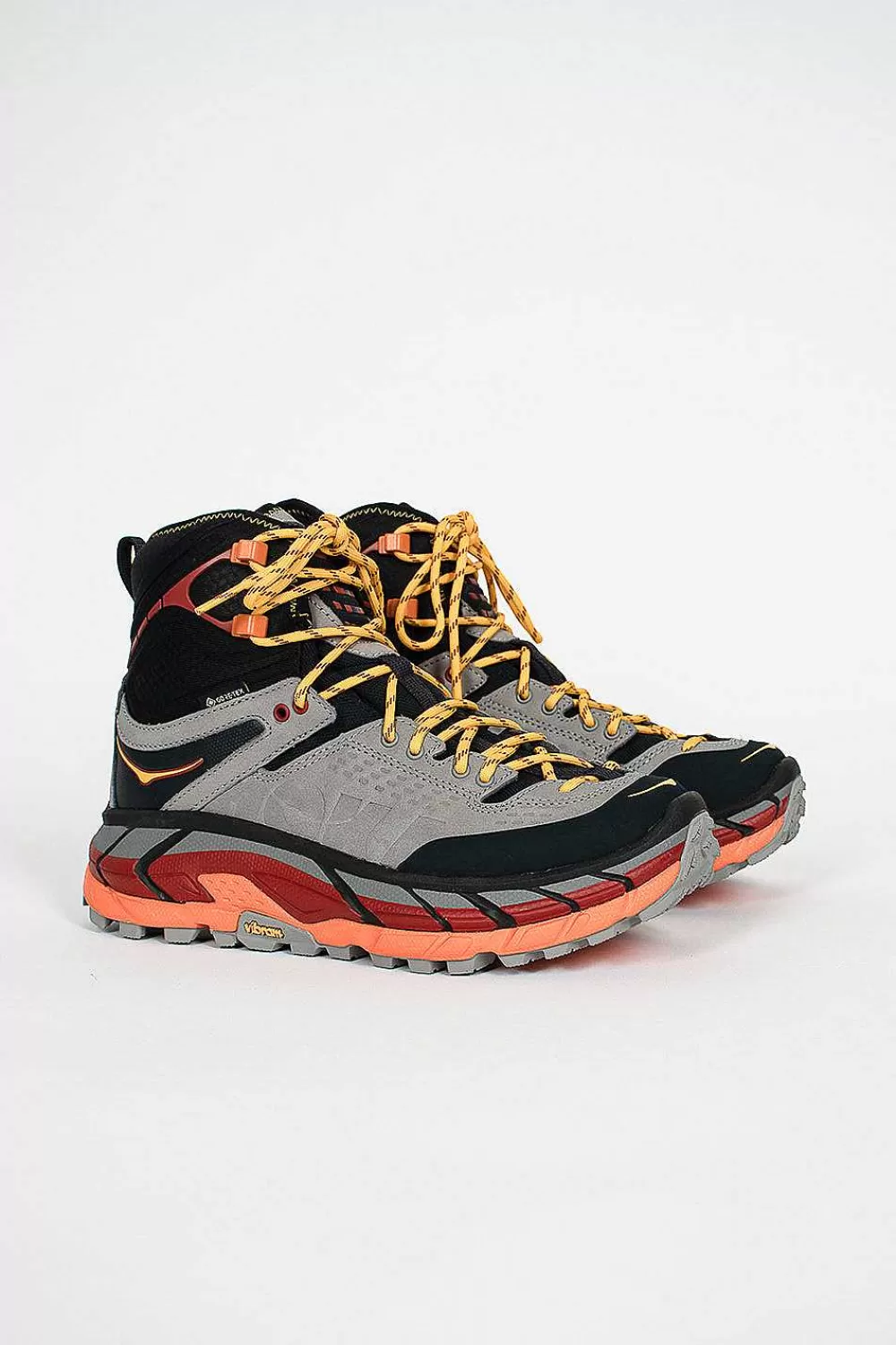 Hoka One One Tor Ultra Hi Black/Chili Pepper | Sneakers