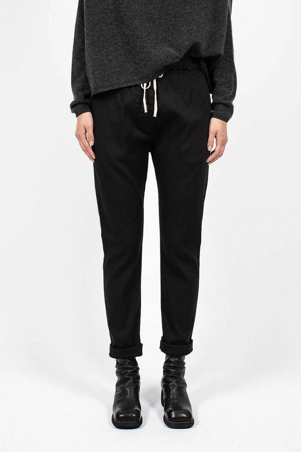 Album di Famiglia U23103 Slim Trouser Black | Trousers